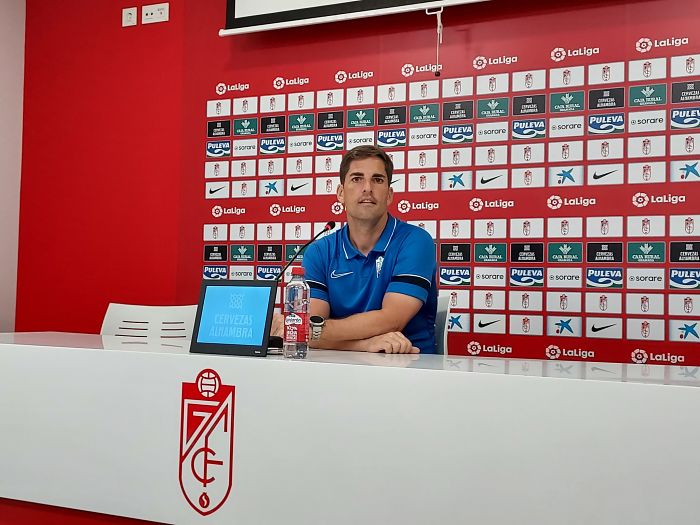 Robert Moreno, durante la rueda de prensa en la Ciudad Deportiva (FRAN CALVO)