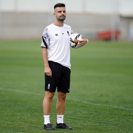 Roger Lamesa, entrenador del Granada Femenino (GCF) Roger Lamesa, entrenador del Granada Femenino (GCF)
