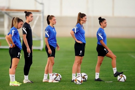 El Granada Femenino recibirá mañana al Tacuense con hambre de victoria (GCF) El Granada Femenino recibirá mañana al Tacuense con hambre de victoria (GCF)
