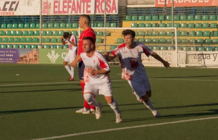 El Guadix vuelve a liderar la Primera División Andaluza (GUADIX CF) El Guadix vuelve a liderar la Primera División Andaluza (GUADIX CF)