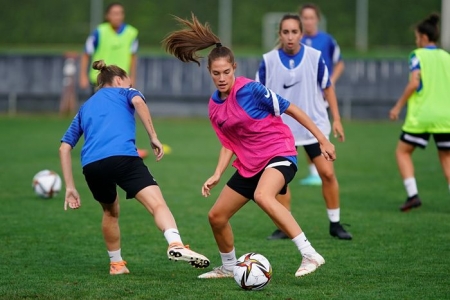 Granada y Córdoba disputarán el derbi de la quinta jornada este domingo a las 17:00 horas en la Ciudad Deportiva (GCF FEMENINO) Granada y Córdoba disputarán el derbi de la quinta jornada este domingo a las 17:00 horas en la Ciudad Deportiva (GCF FEMENINO)