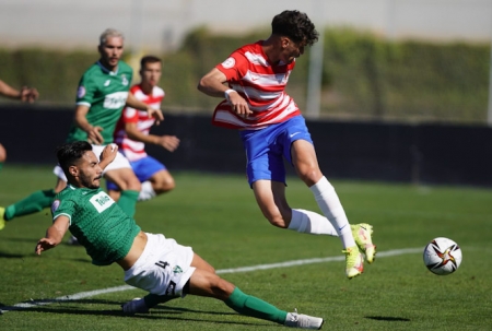 El Toledo frenó al Recreativo (GRANADA CF) El Toledo frenó al Recreativo (GRANADA CF)