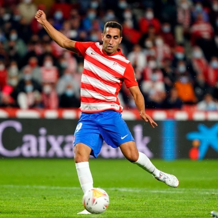 Montoro fue sustituido al descanso (PEPE VILLOSLADA / GRANADA CF) Montoro fue sustituido al descanso (PEPE VILLOSLADA / GRANADA CF)