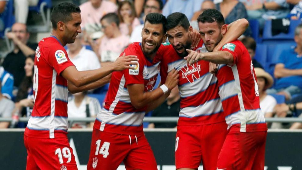Celebración de uno de los goles del Granada CF en el `RCDE Stadium` en 2019 (MARCA)