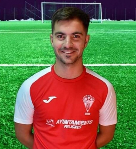 Julio Frano, entrenador del Vandalia de Peligros Julio Frano, entrenador del Vandalia de Peligros