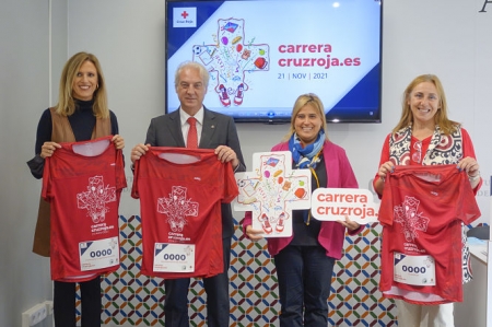 Presentación de la carrera solidaria de Cruz Roja (JAVIER ALGARRA / AYUNTAMIENTO)