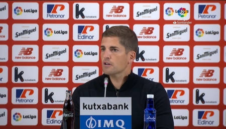 Robert Moreno, durante la rueda de prensa posterior al encuentro ante el Athletic (LALIGA TV) Robert Moreno, durante la rueda de prensa posterior al encuentro ante el Athletic (LALIGA TV)