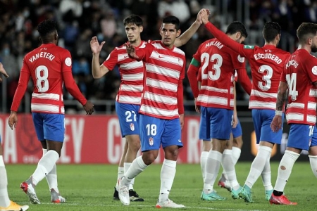 El Granada consiguió en el `Heliodoro` ante el Laguna la segunda mayor goleada a domicilio de su historia (PEPE VILLOSLADA / GCF) El Granada consiguió en el `Heliodoro` ante el Laguna la segunda mayor goleada a domicilio de su historia (PEPE VILLOSLADA / GCF)