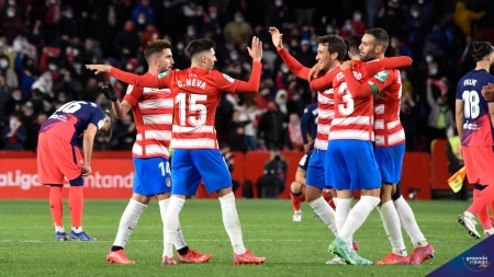 El Granada cerró un histórico 2021 con broche de oro (JOSÉ M. BALDOMERO)