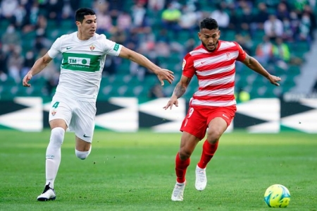 Luis Suárez fue de los más destacados del conjunto rojiblanco (GRANADA CF) Luis Suárez fue de los más destacados del conjunto rojiblanco (GRANADA CF)