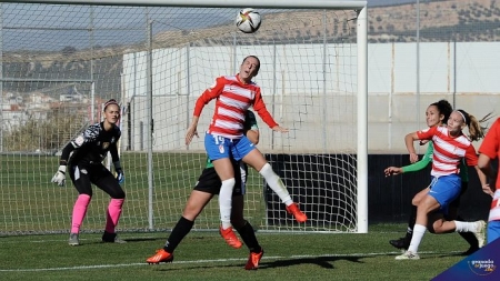 El Granada Femenino inaugurará el 2022 frente al Elche en la Ciudad Deportiva este sábado (JOSÉ M. BALDOMERO) El Granada Femenino inaugurará el 2022 frente al Elche en la Ciudad Deportiva este sábado (JOSÉ M. BALDOMERO)