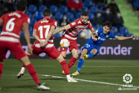 Momento en el que Enes Ünal disparó para batir a Luís Maximiano y hacer el segundo gol del Getafe (LALIGA) Momento en el que Enes Ünal disparó para batir a Luís Maximiano y hacer el segundo gol del Getafe (LALIGA)