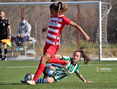 Pamela González, en un lance del partido ante el Córdoba (CÓRDOBA CF) Pamela González, en un lance del partido ante el Córdoba (CÓRDOBA CF)