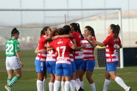 El Granada Femenino goleó al Betis B en la Ciudad Deportiva (JOSÉ VELASCO / GRJ) El Granada Femenino goleó al Betis B en la Ciudad Deportiva (JOSÉ VELASCO / GRJ)