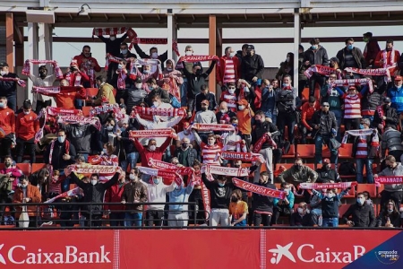 El `Nuevo Los Cármenes` podrá acoger en febrero hasta 16.520 espectadores (JOSÉ M. BALDOMERO) El `Nuevo Los Cármenes` podrá acoger en febrero hasta 16.520 espectadores (JOSÉ M. BALDOMERO)