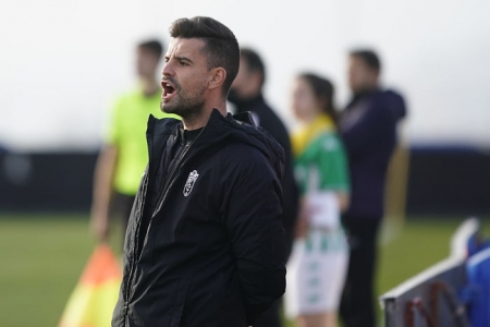 Roger Lamesa, entrenador del Granada Femenino (GCF) Roger Lamesa, entrenador del Granada Femenino (GCF)