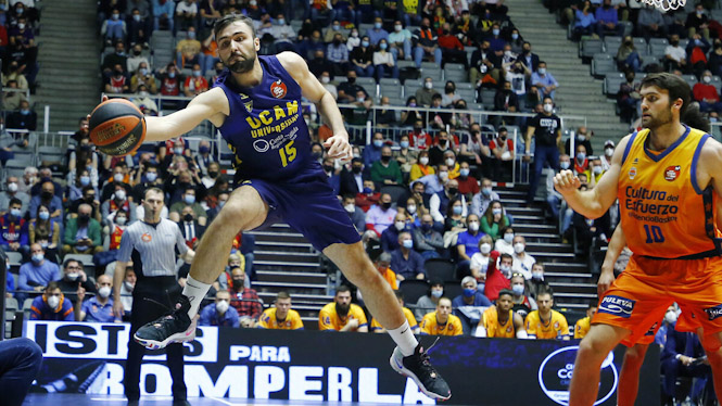 UCAM Murcia ha dado la primera sorpresa de la copa (ACB PHOTOS / EMILIO COBOS) 