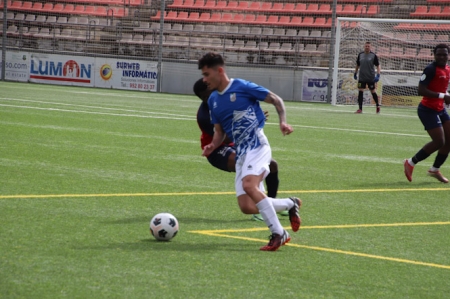 El Atlético Monachil Monachil no tuvo opciones en Estepona (MANU LÓPEZ) El Atlético Monachil Monachil no tuvo opciones en Estepona (MANU LÓPEZ)
