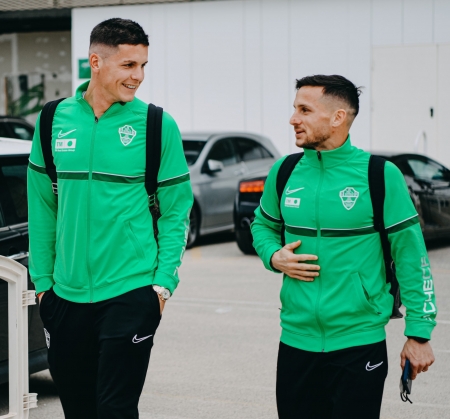 El Elche ya ha partido rumbo hacia Granada (ELCHE CF) El Elche ya ha partido rumbo hacia Granada (ELCHE CF)