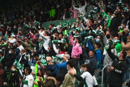 El Elche contará con representación franjiverde en las gradas de `Los Cármenes` (ELCHE CF) El Elche contará con representación franjiverde en las gradas de `Los Cármenes` (ELCHE CF)