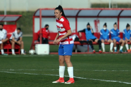 Alba Pérez destacó en la victoria del Granada Femenino sobre el Pozoalbense (JOSÉ VELASCO / GRJ) Alba Pérez destacó en la victoria del Granada Femenino sobre el Pozoalbense (JOSÉ VELASCO / GRJ)