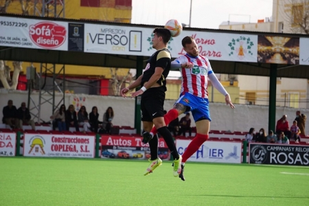 El partido estuvo lleno de intensidad (CF MOTRIL) 