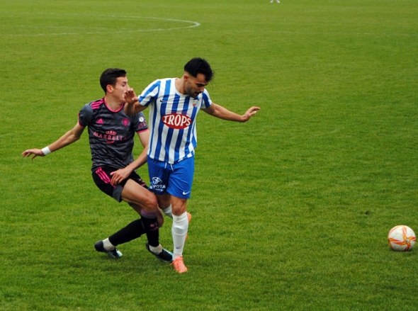 Imagen del partido que enfrentó al Motril ante el Marbella (SEMANARIO MUCHO DEPORTE) Imagen del partido que enfrentó al Motril ante el Marbella (SEMANARIO MUCHO DEPORTE)