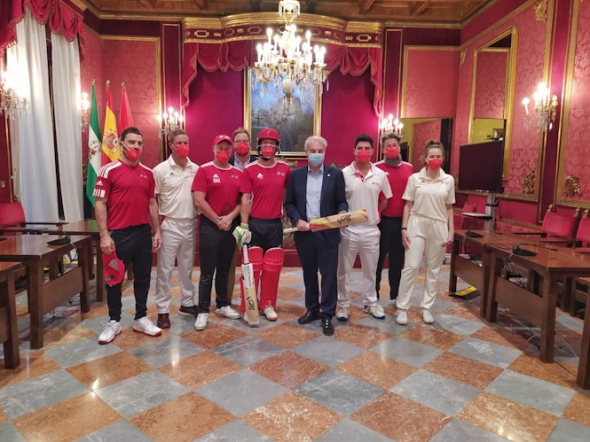 Recibimiento al Granada Club de Cricket (AYTO GRANADA) Recibimiento al Granada Club de Cricket (AYTO GRANADA)