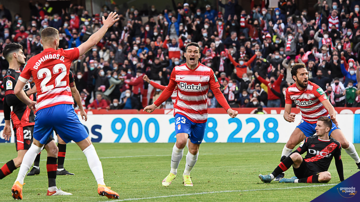 Jorge Molina celebra su gol ante el Rayo (JOSÉ M. BALDOMERO)