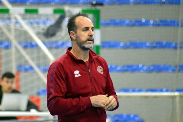 El entrenador del Nevadis Albolote, Esteban Férriz (J. PALMA) El entrenador del Nevadis Albolote, Esteban Férriz (J. PALMA)