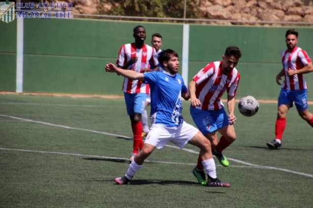 El Atlético Monachil se vino de vacío de Almería (MANU LÓPEZ) El Atlético Monachil se vino de vacío de Almería (MANU LÓPEZ)