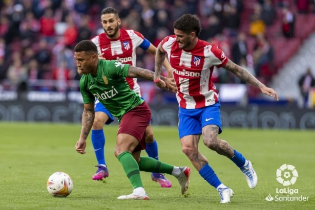 Machís, en un lance del partido contra el Atlético de Madrid (LALIGA) Machís, en un lance del partido contra el Atlético de Madrid (LALIGA)