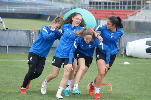 El Granada Femenino podría dejar cerrado su objetivo de la temporada este fin de semana si vence al Granadilla Tenerife B (JAVIER ARROYO / GCF) El Granada Femenino podría dejar cerrado su objetivo de la temporada este fin de semana si vence al Granadilla Tenerife B (JAVIER ARROYO / GCF)