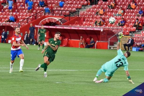Soldado, en el momento de marcar contra el Athletic en el partido de la temporada 2019/20 (JOSÉ M. BALDOMERO) Soldado, en el momento de marcar contra el Athletic en el partido de la temporada 2019/20 (JOSÉ M. BALDOMERO)