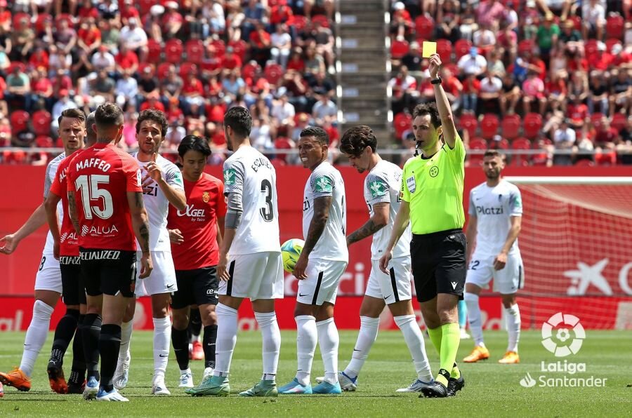 De Burgos Bengoetxea, en el Mallorca - Granada del pasado sábado (LALIGA)