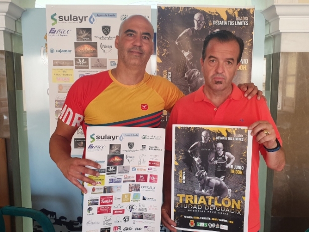 Presentación de la VII edición del Triatlón Ciudad de Guadix (AYTO. GAUDIX) Presentación de la VII edición del Triatlón Ciudad de Guadix (AYTO. GAUDIX)