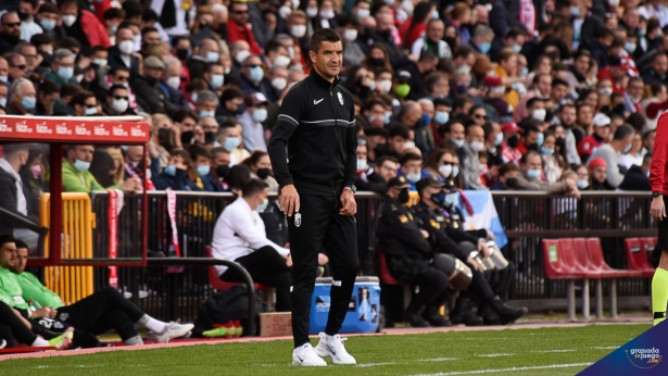 Torrecilla, en uno de los partidos que dirigió al Granada en `Los Cármenes` (JOSÉ M. BALDOMERO) Torrecilla, en uno de los partidos que dirigió al Granada en `Los Cármenes` (JOSÉ M. BALDOMERO)