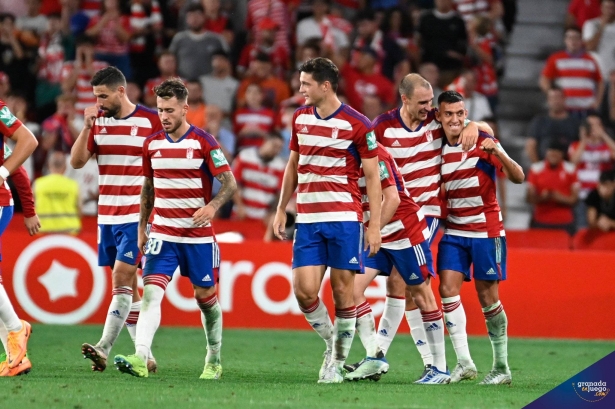 El Granada buscará en Andorra prolongar su gran racha en este inicio liguero (JOSÉ M. BALDOMERO) El Granada buscará en Andorra prolongar su gran racha en este inicio liguero (JOSÉ M. BALDOMERO)