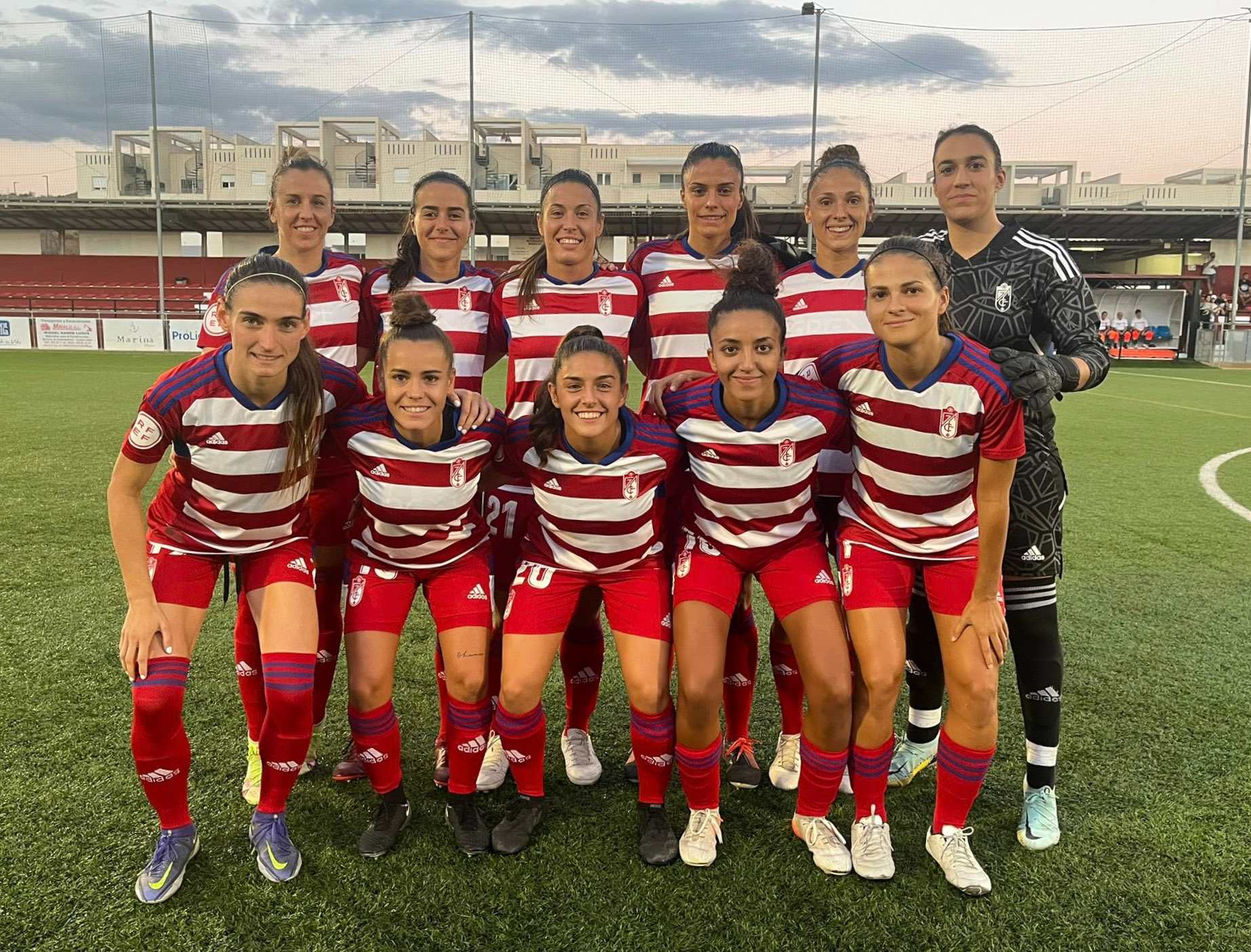 Once inicial que el Granada Femenino presentó en su primer partido de Copa ante el Málaga (GCF)