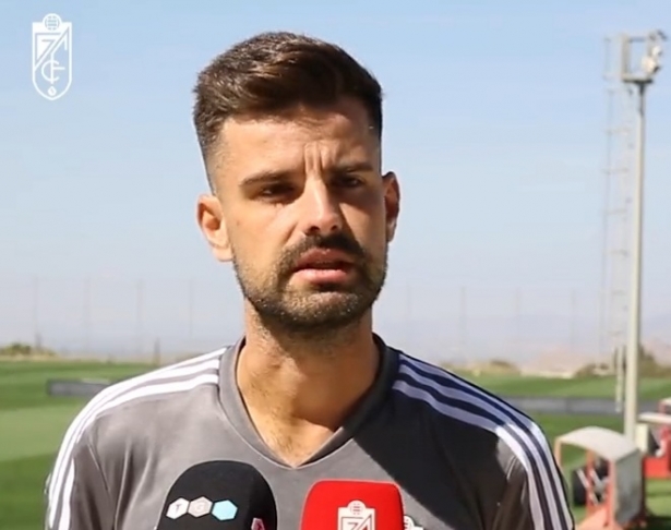 Roger Lamesa, entrenador del Granada Femenino (GCF TV) Roger Lamesa, entrenador del Granada Femenino (GCF TV)