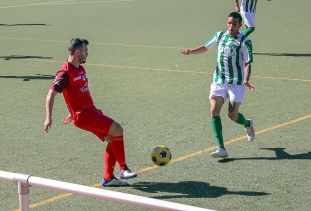 El Loja CD derrotó al Purullena CF (LOJA CD) El Loja CD derrotó al Purullena CF (LOJA CD)