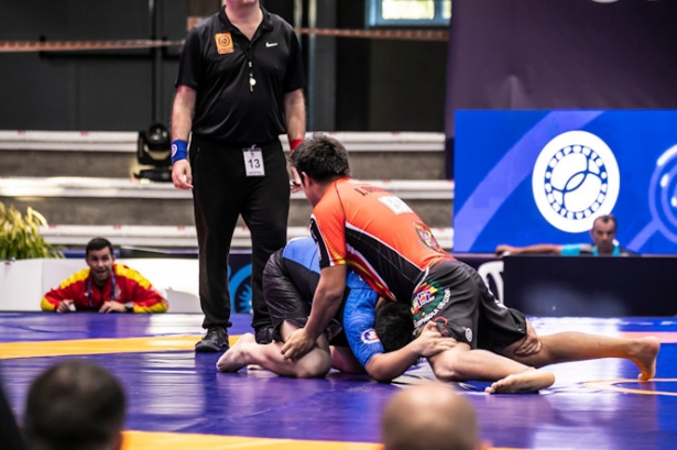 Imagen de uno de los combates (LUCHA MARACENA) Imagen de uno de los combates (LUCHA MARACENA)