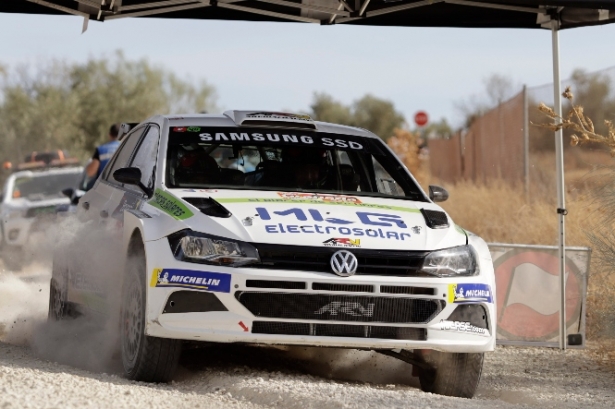 Un corredor durante la prueba (RALLY CIUDAD DE GRANADA) 