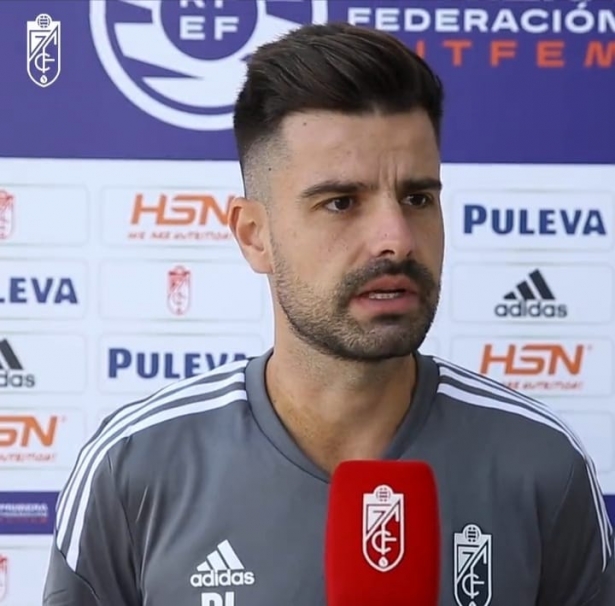 Roger Lamesa, entrenador del Granada Femenino (GCF TV) Roger Lamesa, entrenador del Granada Femenino (GCF TV)