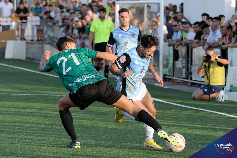 Los partidos de rivalidad provincial centran la atención de la jornada (JOSÉ M. BALDOMERO)
