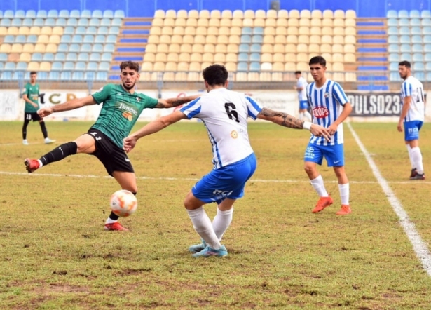 CF Motril y CD Huétor Vega se quedaron a cero (SEMANARIO MUCHO DEPORTE) CF Motril y CD Huétor Vega se quedaron a cero (SEMANARIO MUCHO DEPORTE)