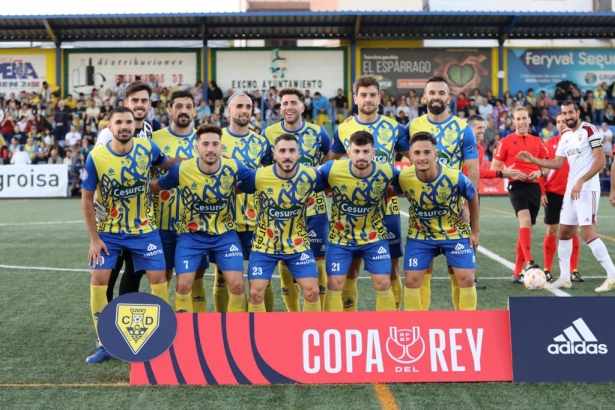 Once inicial presentado por Thierry en el `Miguel Moranto` (JOSÉ ANDRÉS FERNÁNDEZ)