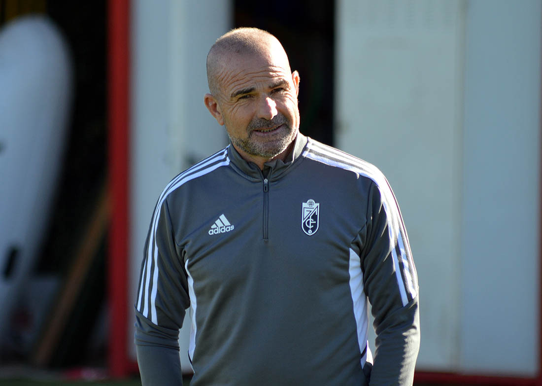 Paco López, técnico del Granada (JAVIER PALMA)