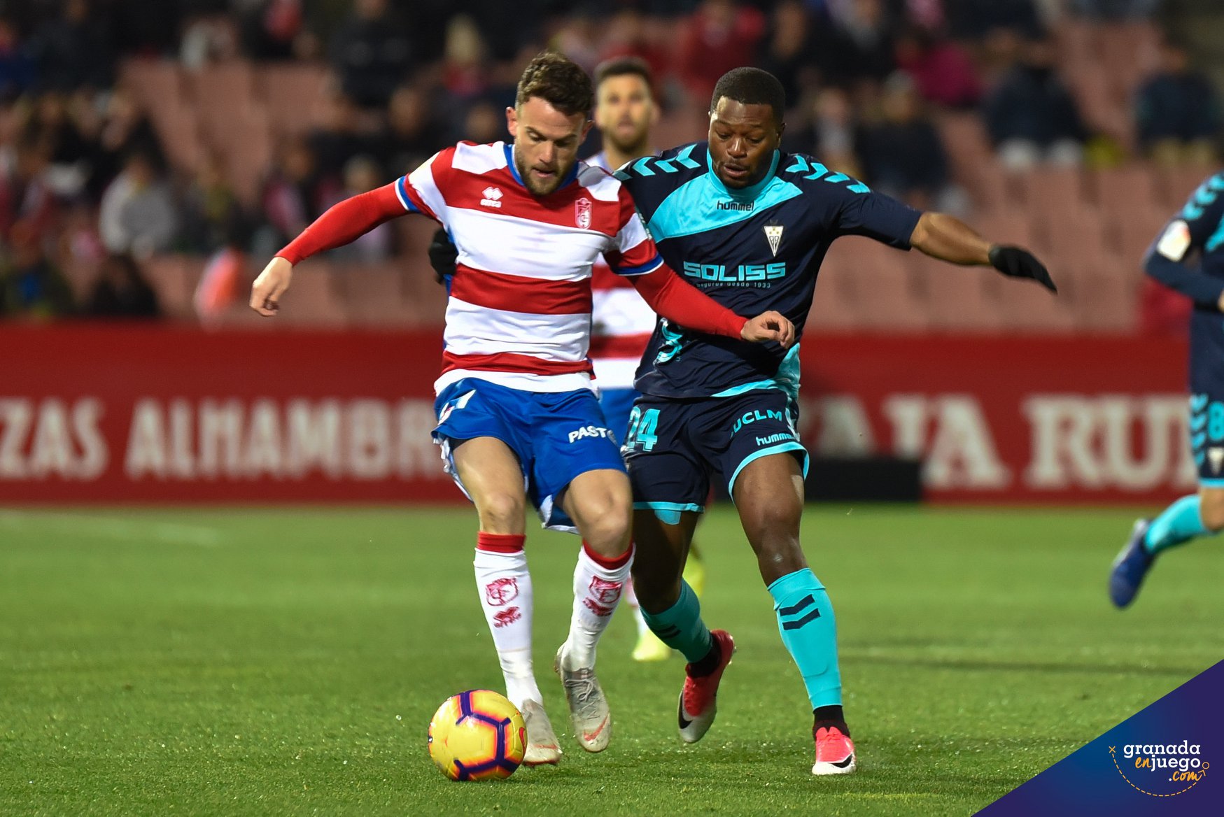 Quini, en un lance del último Granada - Albacete en 2019 (JOSÉ M. BALDOMERO)