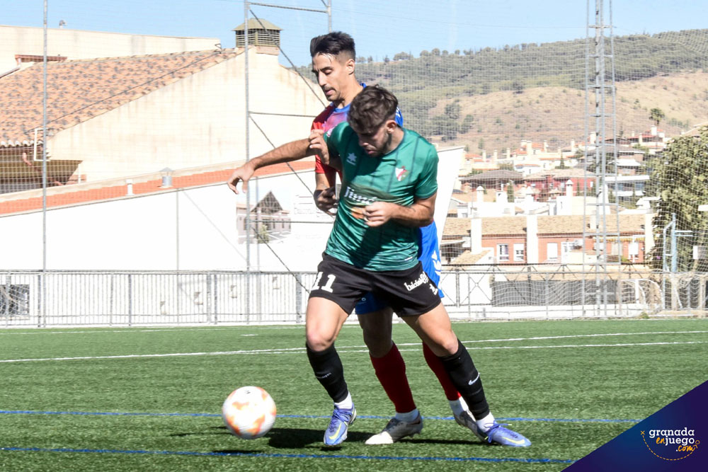 El CD Huétor Vega visita este domingo a El Palo FC (JOSÉ M. BALDOMERO)